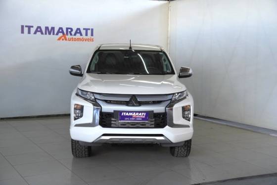 MITSUBISHI L200 TRITON 2.4 16V TURBO DIESEL SPORT HPE CD 4P 4X4 AUTOMÁTICO
